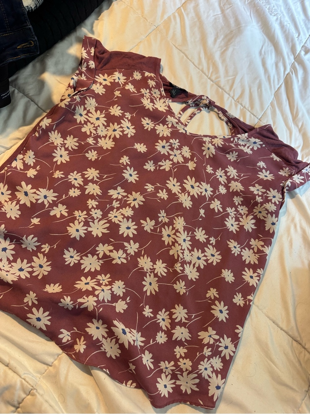 A. Byer Mauve Floral Keyhole Blouse